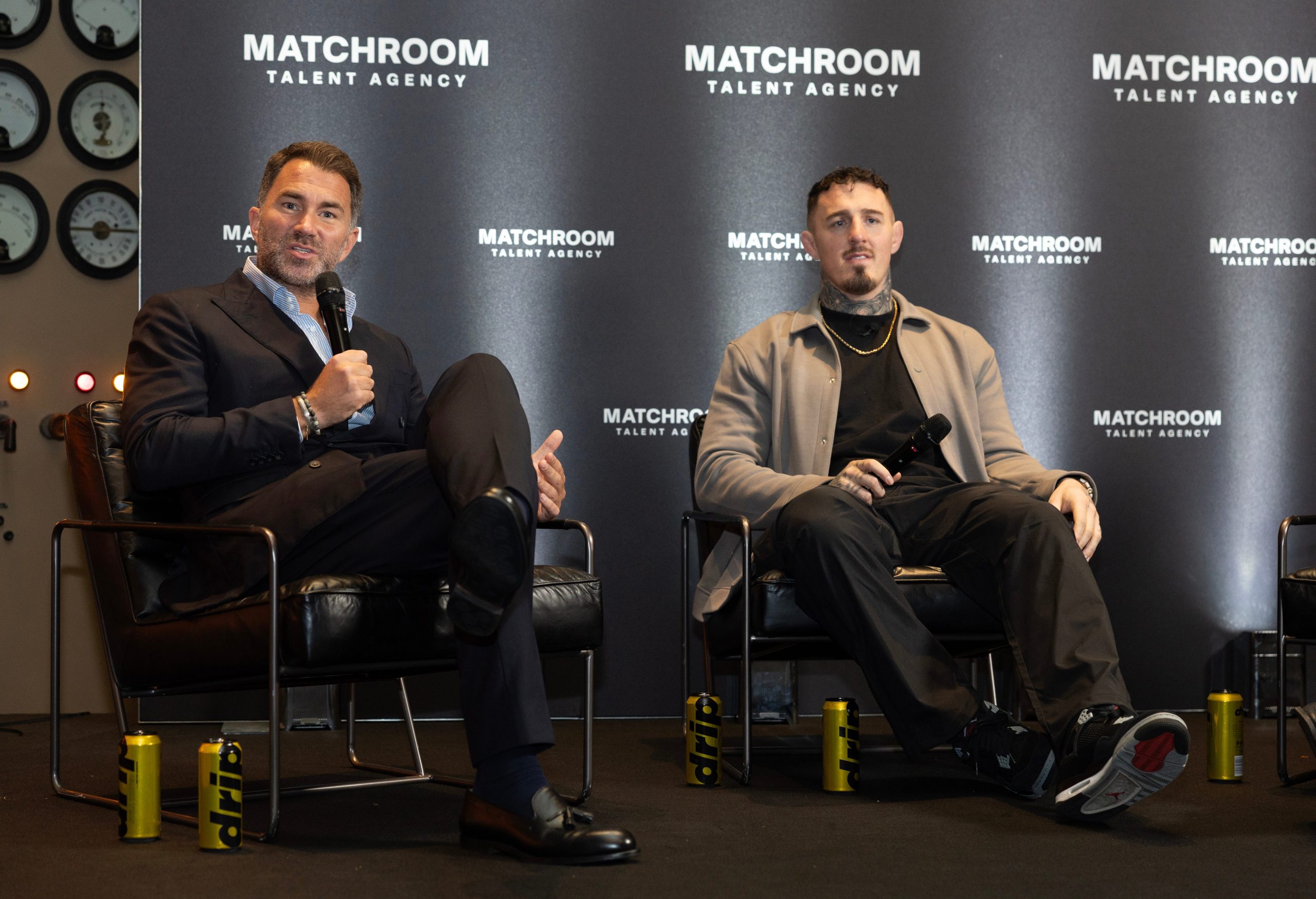 tom aspinall signe un contrat avec matchroom talent, renforçant ainsi sa carrière et ouvrant de nouvelles opportunités dans le monde du sport.